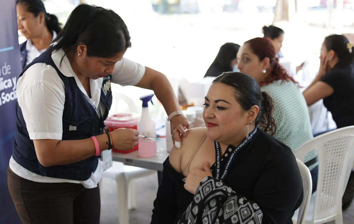 Ministerio de Salud leva a cabo jornada médica para mujeres. / Foto: MSPAS.