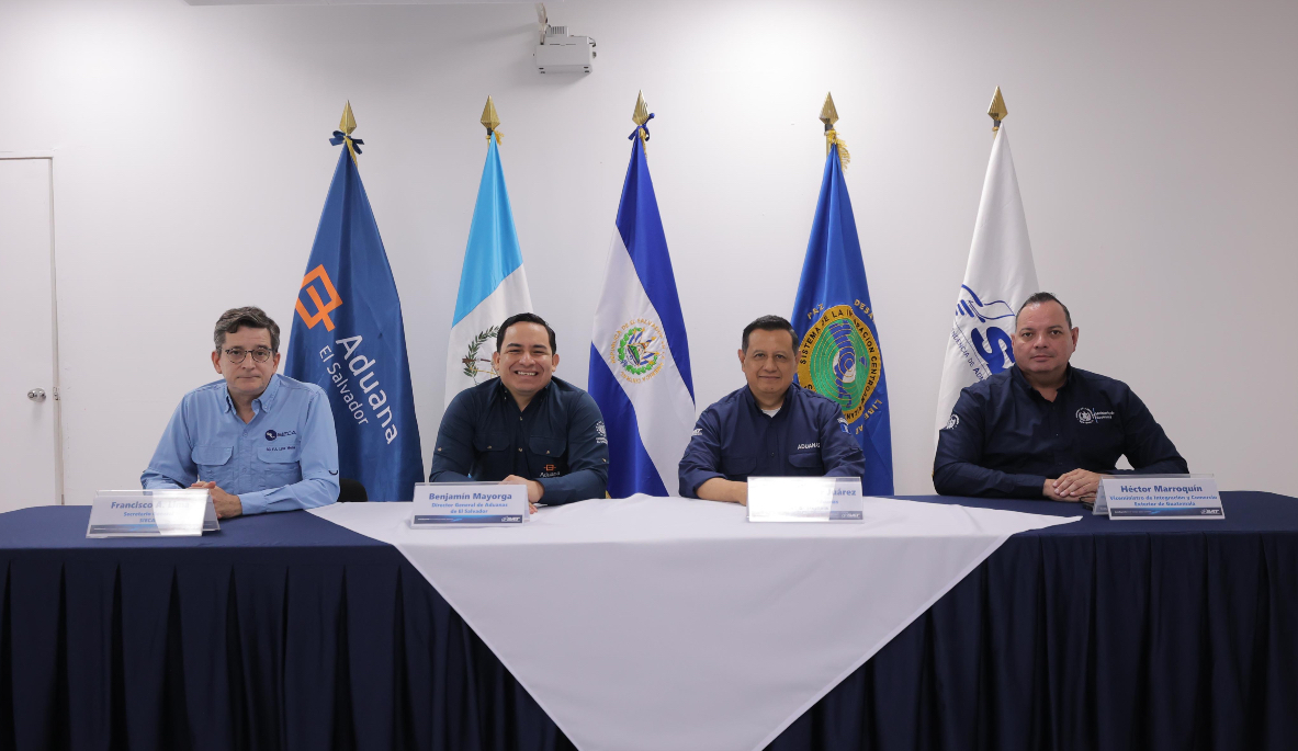 Guatemala y El Salvador fortalecen la integración aduanera en reunión bilateral