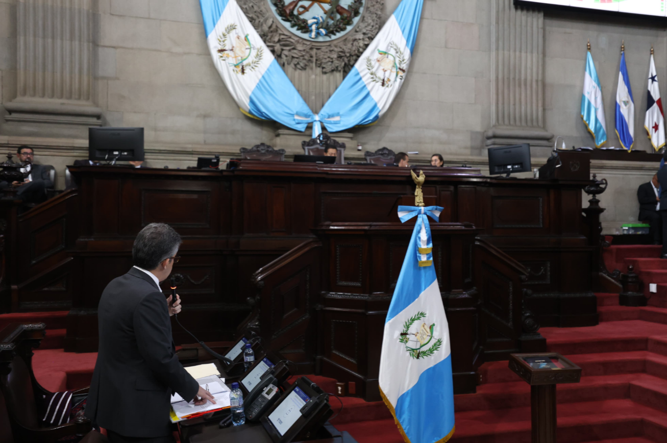 Interpelación al ministro de Salud cumple su tercera semana en el Congreso
