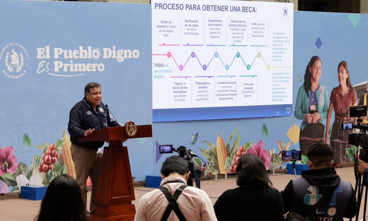 Este 1 de abril abre la convocatoria de Becas por Nuestro Futuro