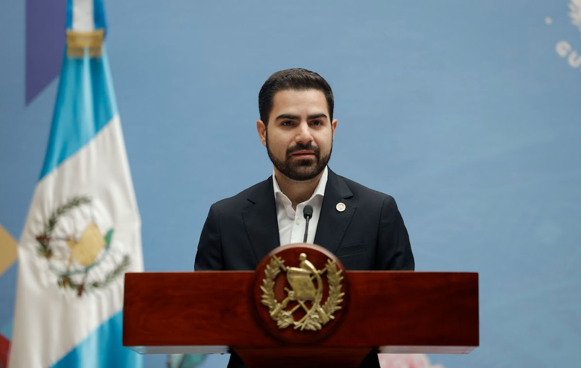 El secretario de comunicación social de la presidencia aclaró el tema por el desayuno en casa presidencial. (Foto: Gilber García)