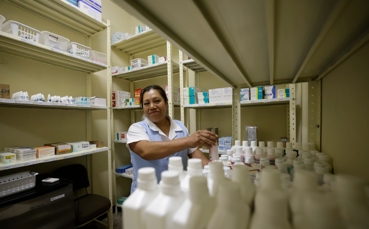 Nueva farmacia Proam en el Hospital de Antigua Guatemala beneficiará a más de 100 mil personas