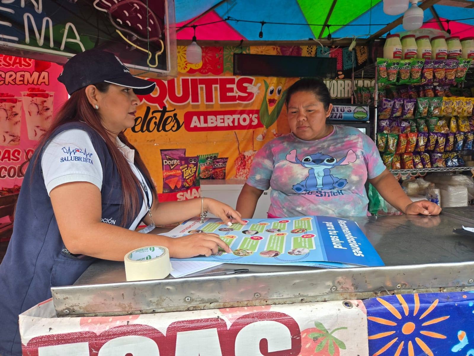 Salud aporta sanidad alimentaria en el Carnaval de Mazatenango. / Foto: MSPAS.