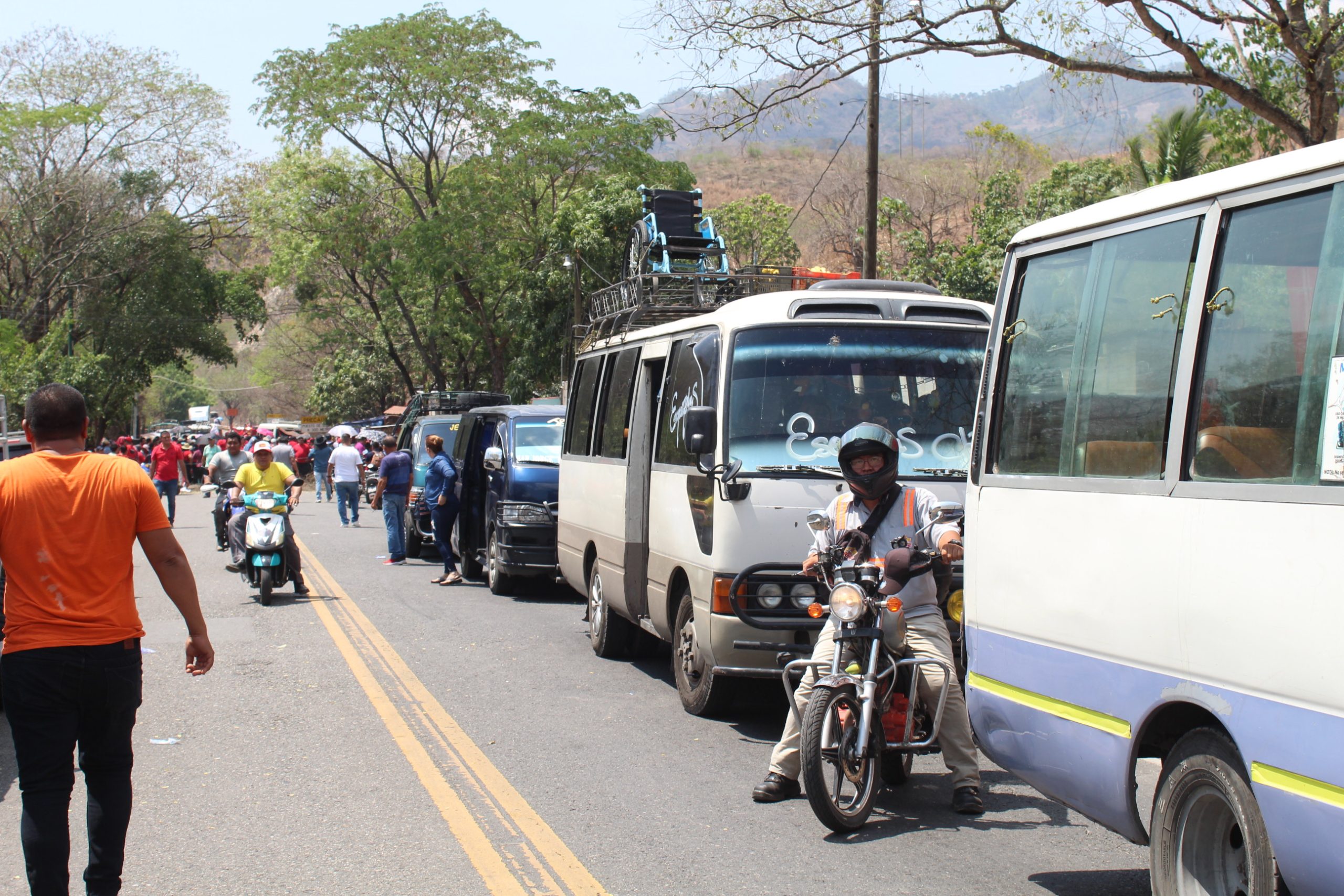 Mesas de diálogo permiten levantar bloqueo en 176 de la ruta CA-10