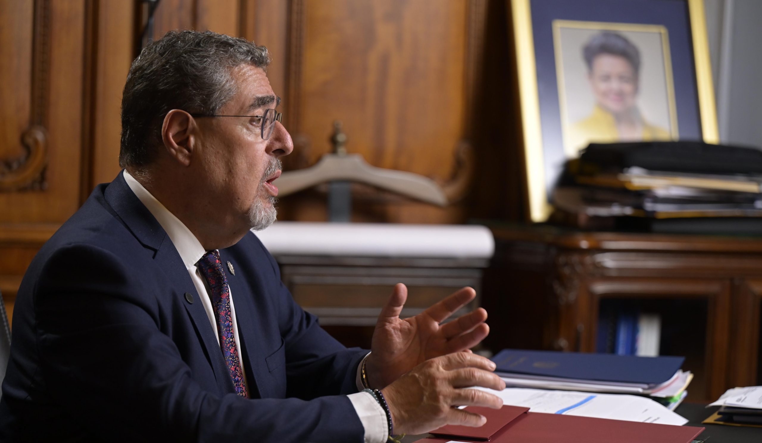 Presidente Arévalo se dirigió a la nación para anunciar derogatoria sobre seguro obligatorio. / Foto: Álvaro Interiano.