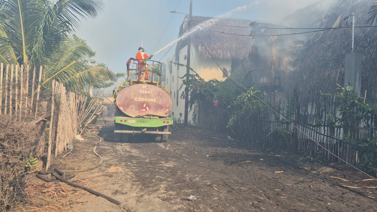 Presidente Arévalo ordena respuesta inmediata ante incendio en El Paredón