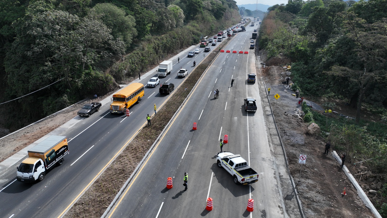 Cinco carriles completamente habilitados: finalizan los trabajos en el km 44 de la autopista Palín-Escuintla