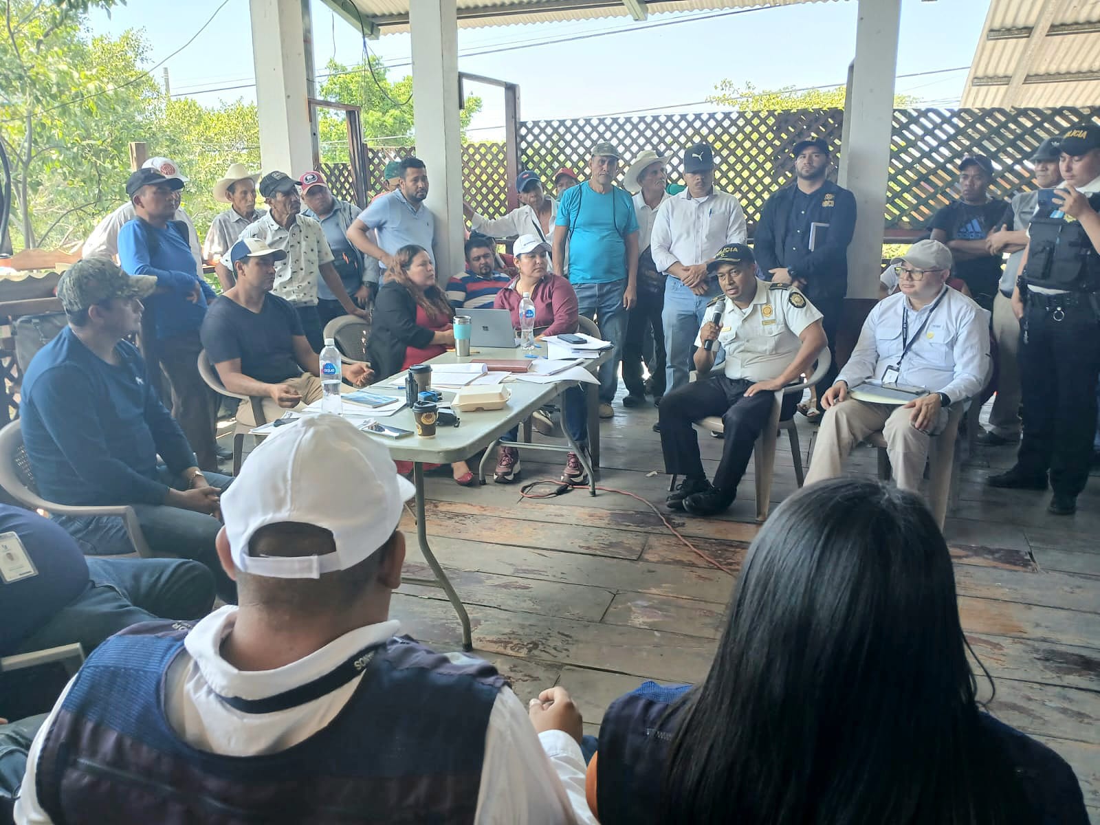 Mesa de diálogo permite liberar bloqueo en km 162 Ciudad Pedro de Alvarado