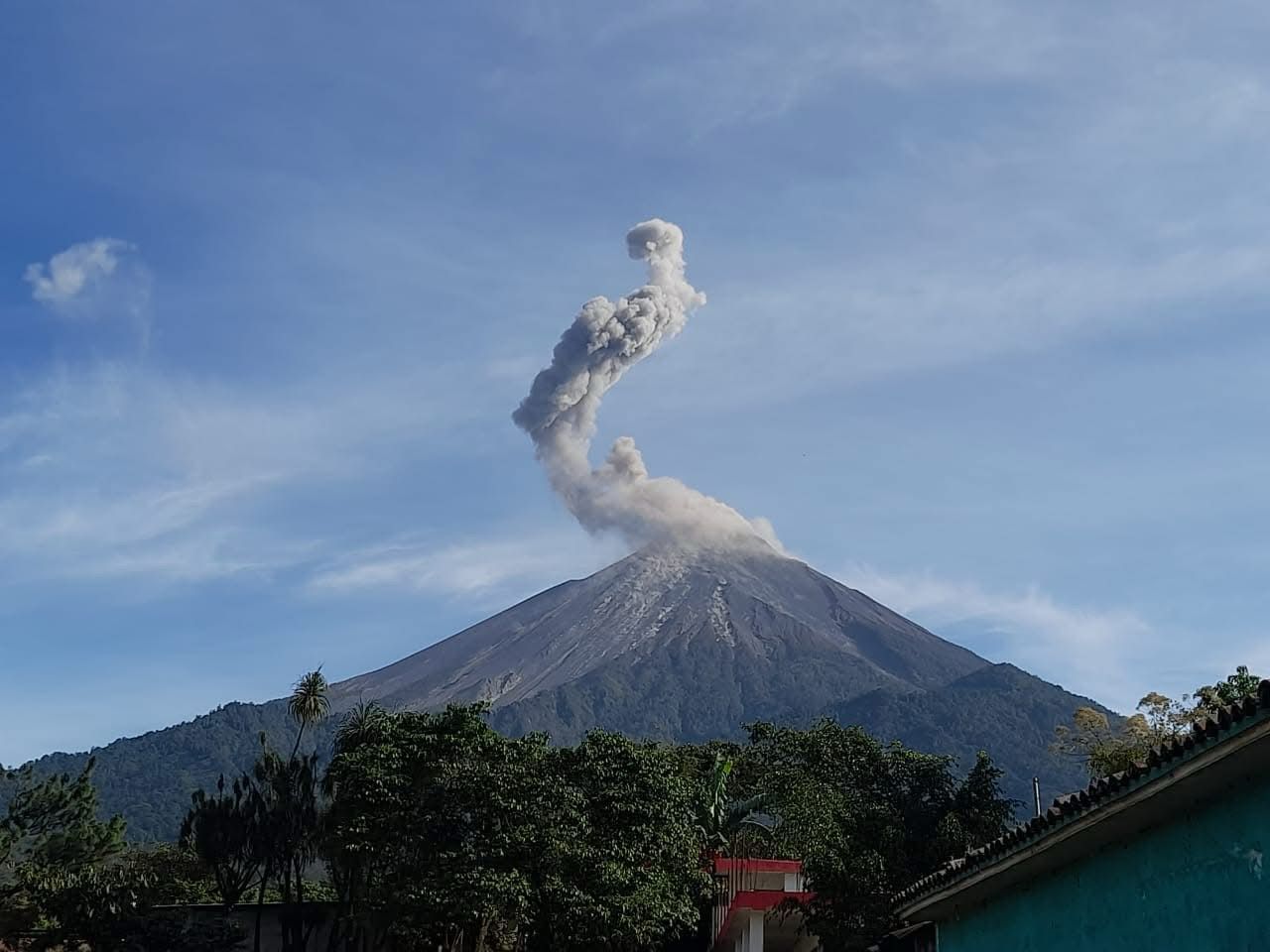Volcán de Fuego retorna a sus niveles normales de actividad. / Foto: Archivo Conred.