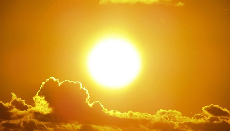 La frecuencia e intensidad de las olas de calor marinas se atribuye a los efectos del calentamiento global.