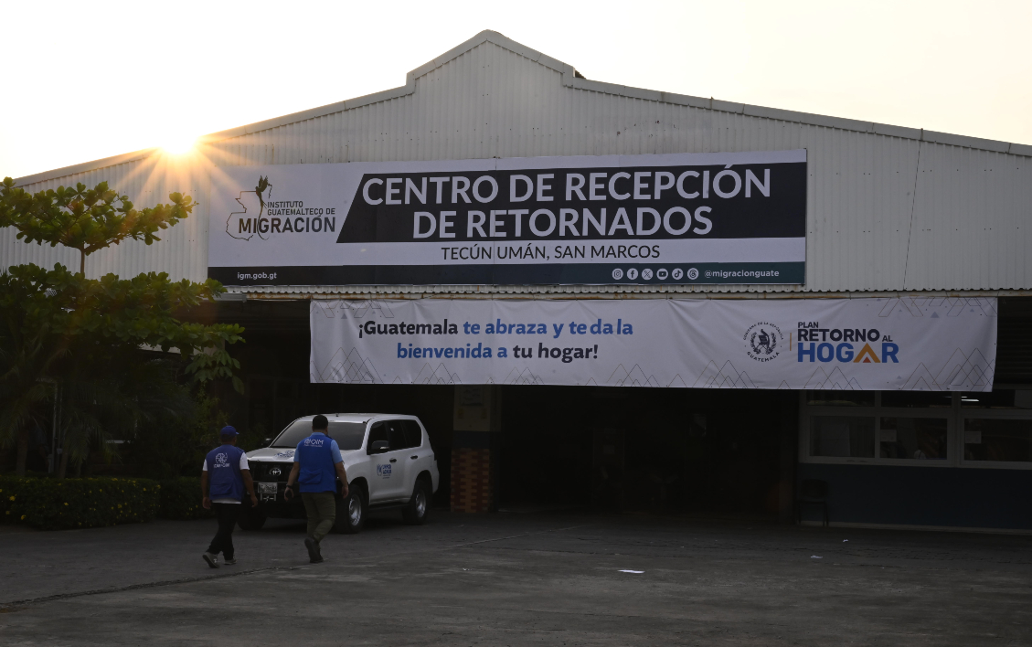 Primera dama y secretaria de SOSEP visitan Centro de Recepción de Retornados. /Foto: Gobierno de Guatemala.