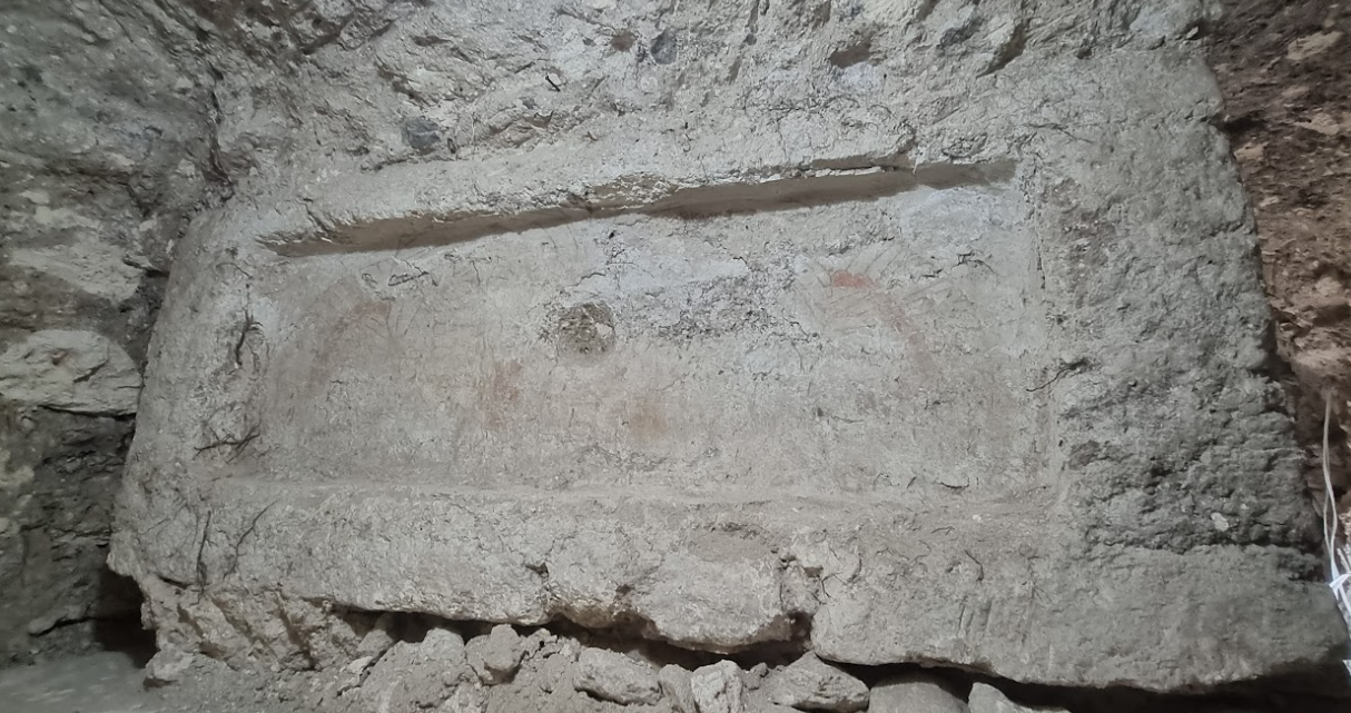 Descubren altar con murales teotihuacanos en el parque arqueológico Tikal