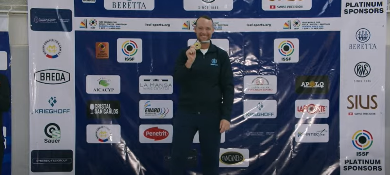 Jean Pierre Brol se cuelga el oro en la Copa del Mundo de Tiro 2025
