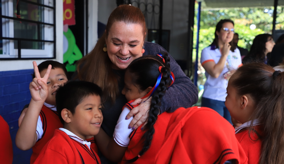 Mineduc trabaja nivelación de lectoescritura en los centros educativos. (Foto: Mineduc)