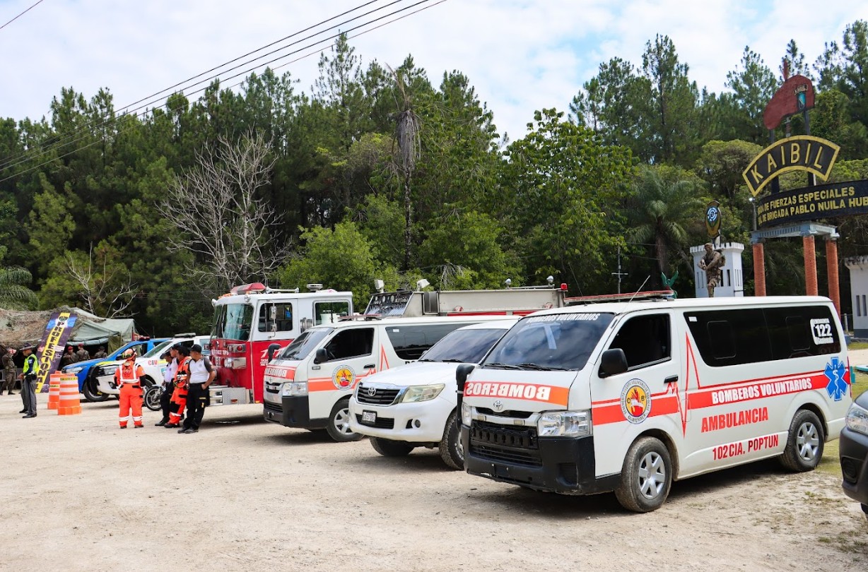 Mantienen coordinación en el puesto de control del Sinaprese en Poptún, Petén