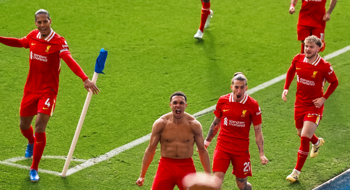 El Liverpool acaricia la Premier, tras pinchón del Arsenal