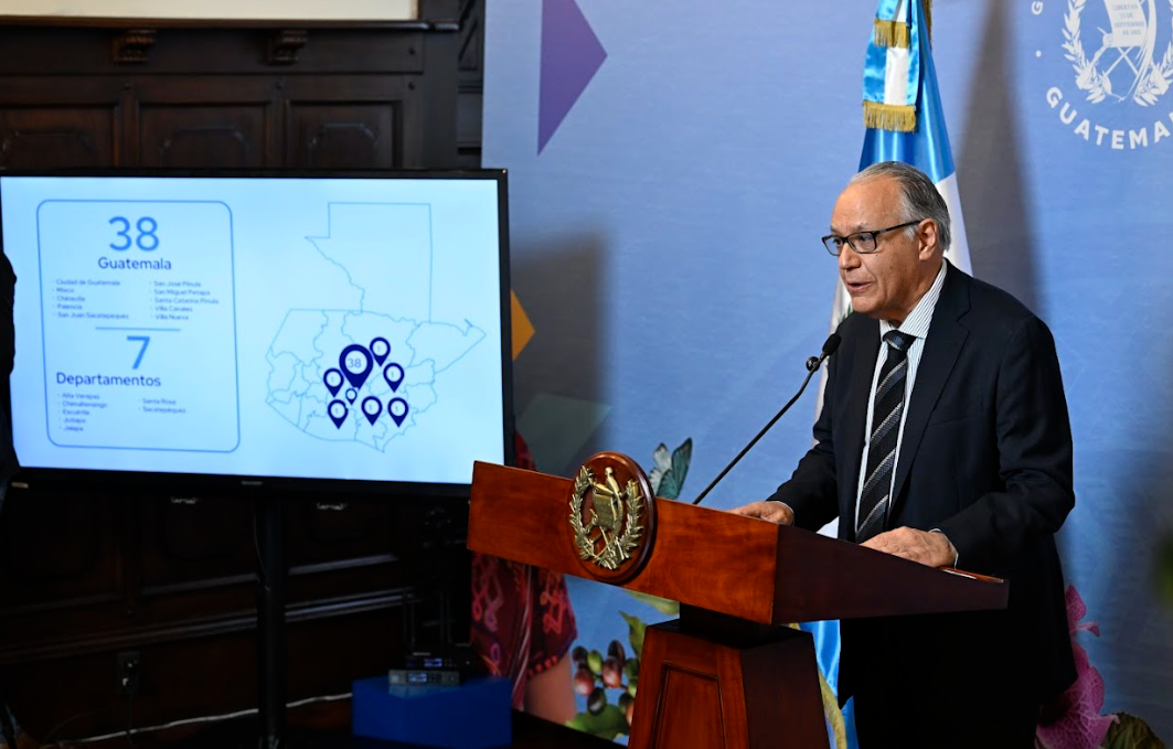 Presidente del CHN compartió avances del Programa Mi Primera Casa. (Foto: Byron de la Cruz)