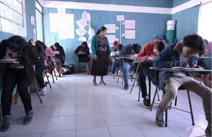 Gobierno aumentó 26 % el presupuesto para la salud y educación de los pueblos indígenas