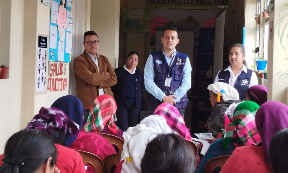 Mano a Mano fortalece servicios de salud en reunión con comadronas. /Foto: MSPAS.