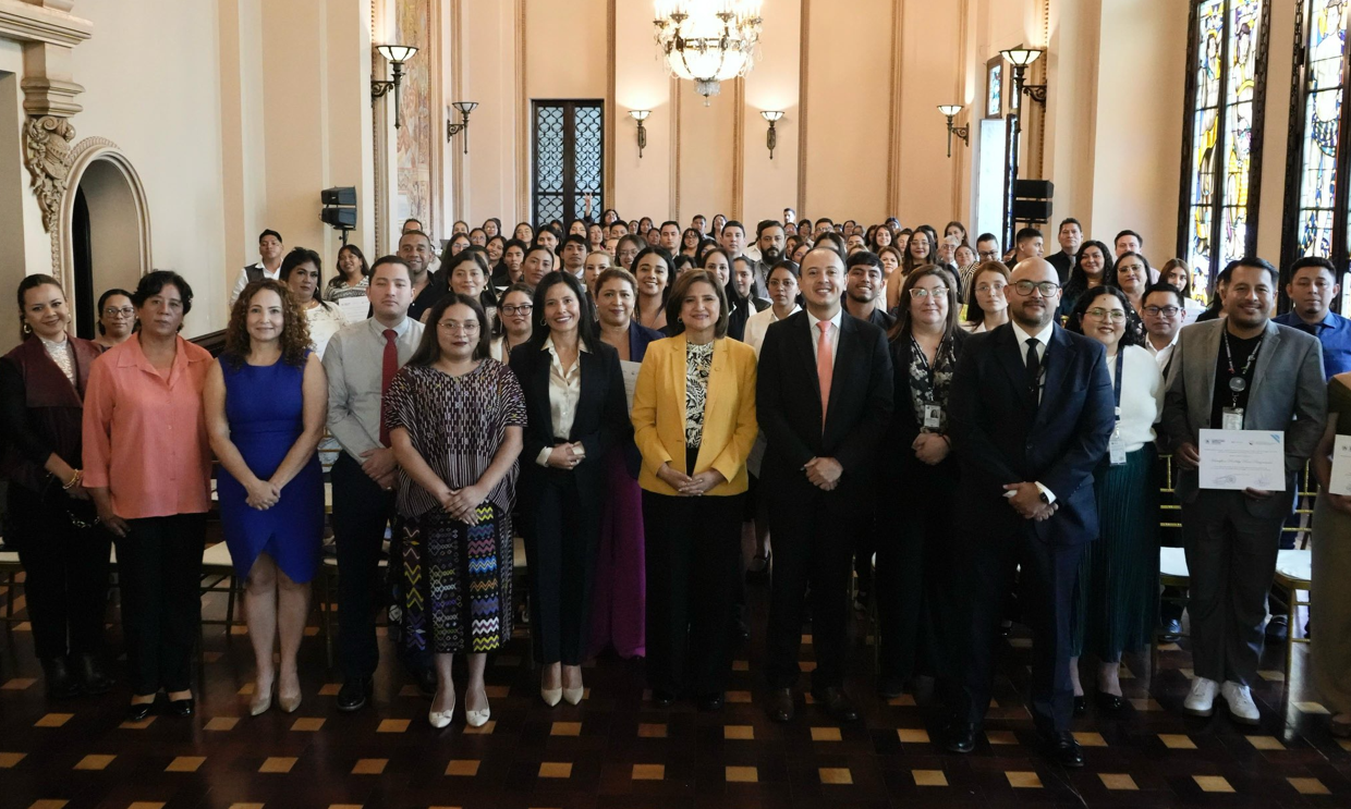 166 jóvenes culminaron el diplomado en prevención de adicciones de la SECCATID