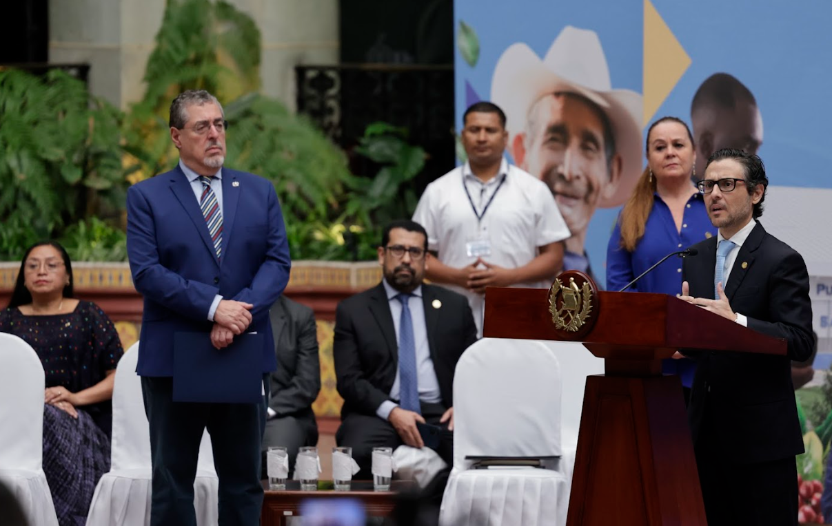 Gobierno presentará acción inconstitucional contra artículos del pacto colectivo con STEG