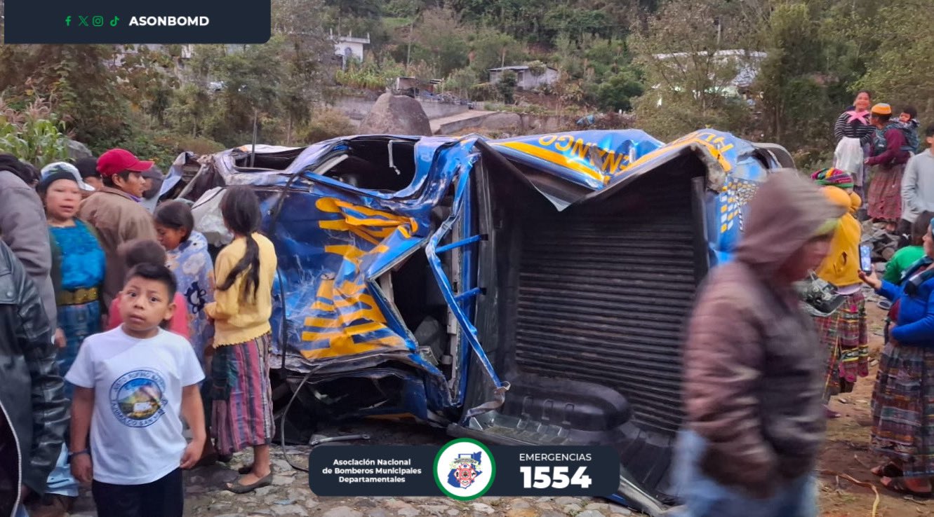 Cuatro policías mueren en accidente de tránsito en Tajumulco