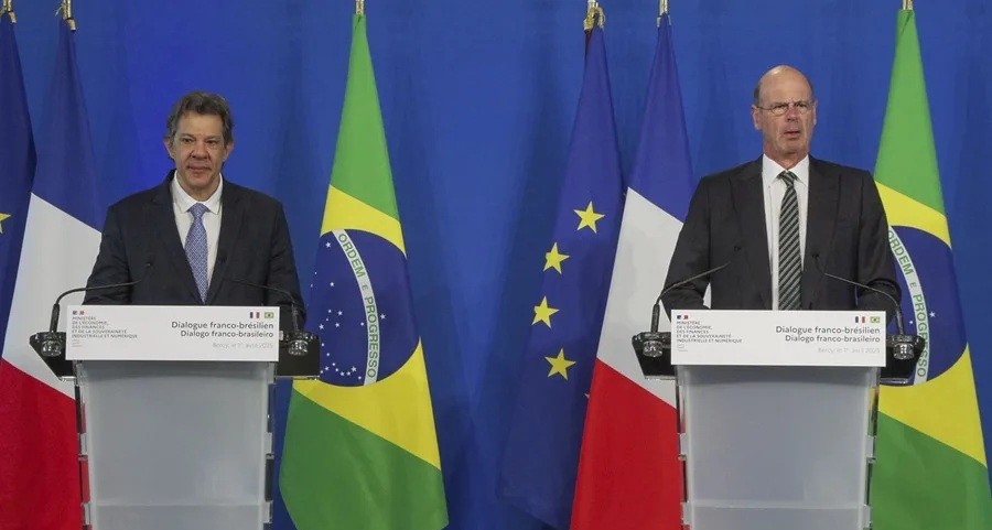 Los ministros de Exteriores de Brasil, Fernando Haddad, y de Francia, Éric Lombard, se refieren a la guerra comercial de EE. UU la necesidad de acelerar acuerdo UE-Mercosur. Foto: EFE