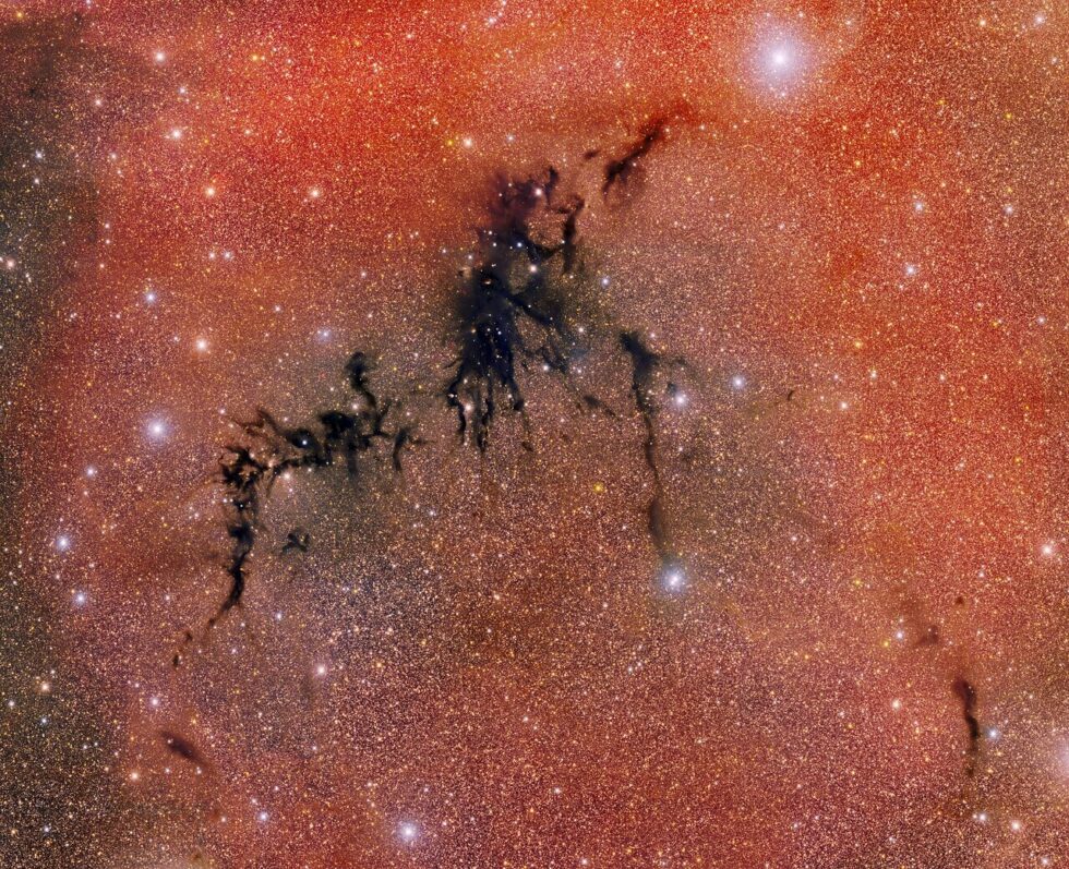 Descubren una vasta nube molecular cerca del Sistema Solar