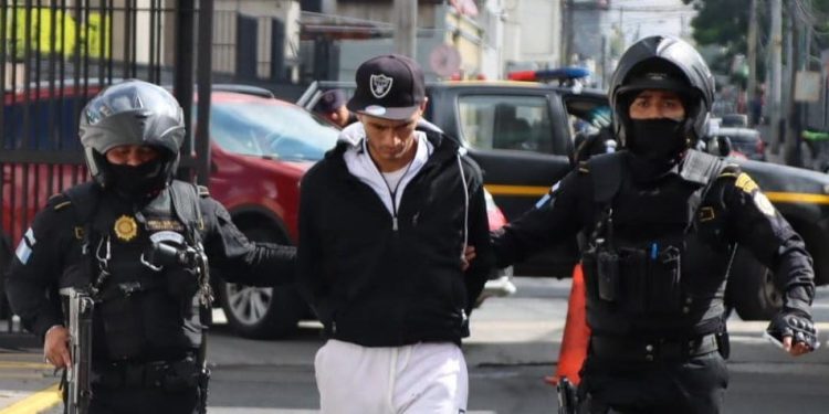 La PNC busca adquirir armamento para nuevos agentes y unidades contra el crimen