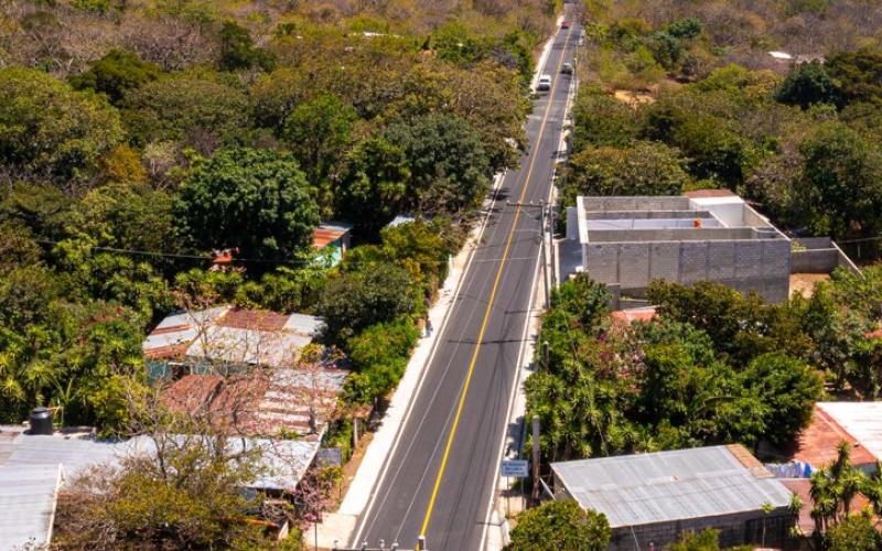 Renovación de carretera beneficiará a miles de vecinos de Villa Canales. / Foto: CIV.
