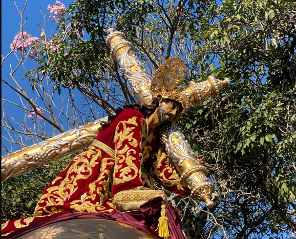 Se recomienda prudencia al transitar hacia Antigua Guatemala, por procesión de este domingo 6 de abril. / Foto: Eventos Católicos.
