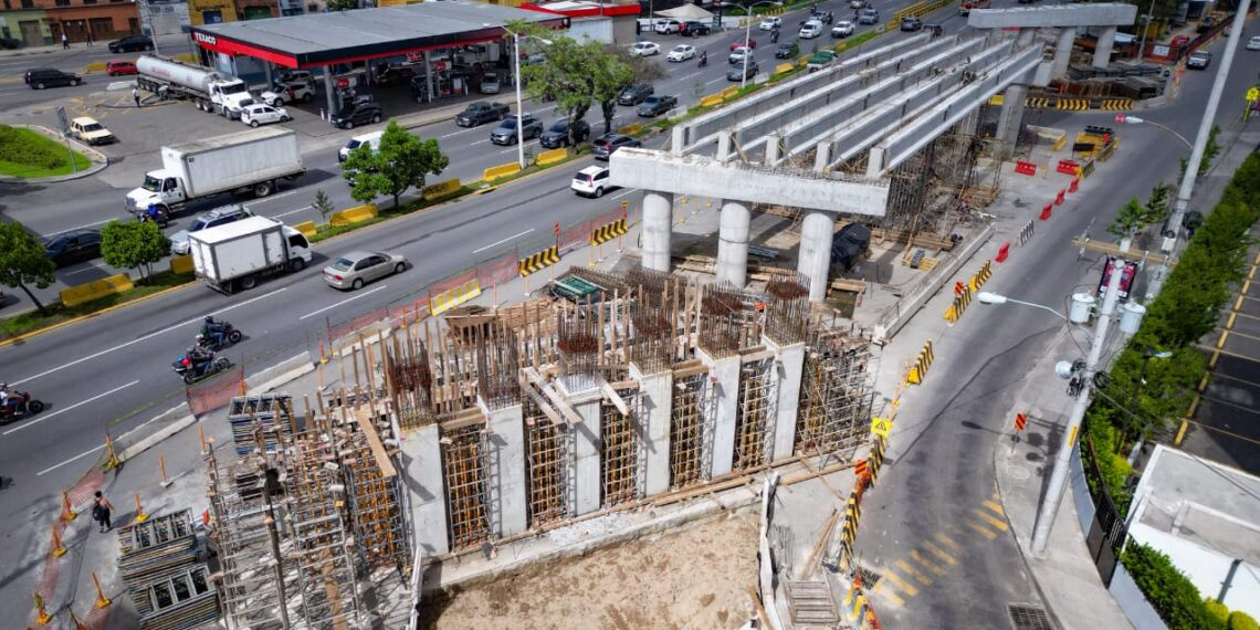CIV: se reanudan los trabajos de construcción de paso a desnivel en la calzada Roosevelt