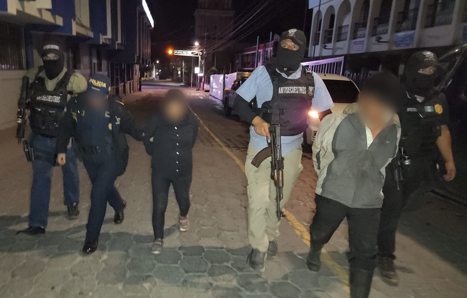 Capturan a presuntos secuestradores que pedían medio millón por menor de edad