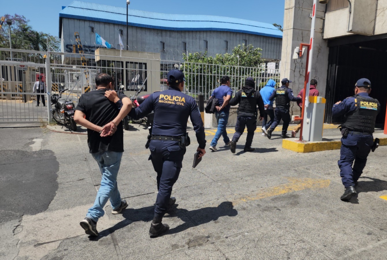 Intentaban cometer un nuevo robo en zona 21. / Foto: PNC
