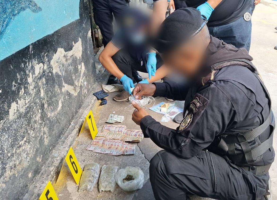 Requisa en cárcel de Jalapa deja celulares, drogas y dinero incautados