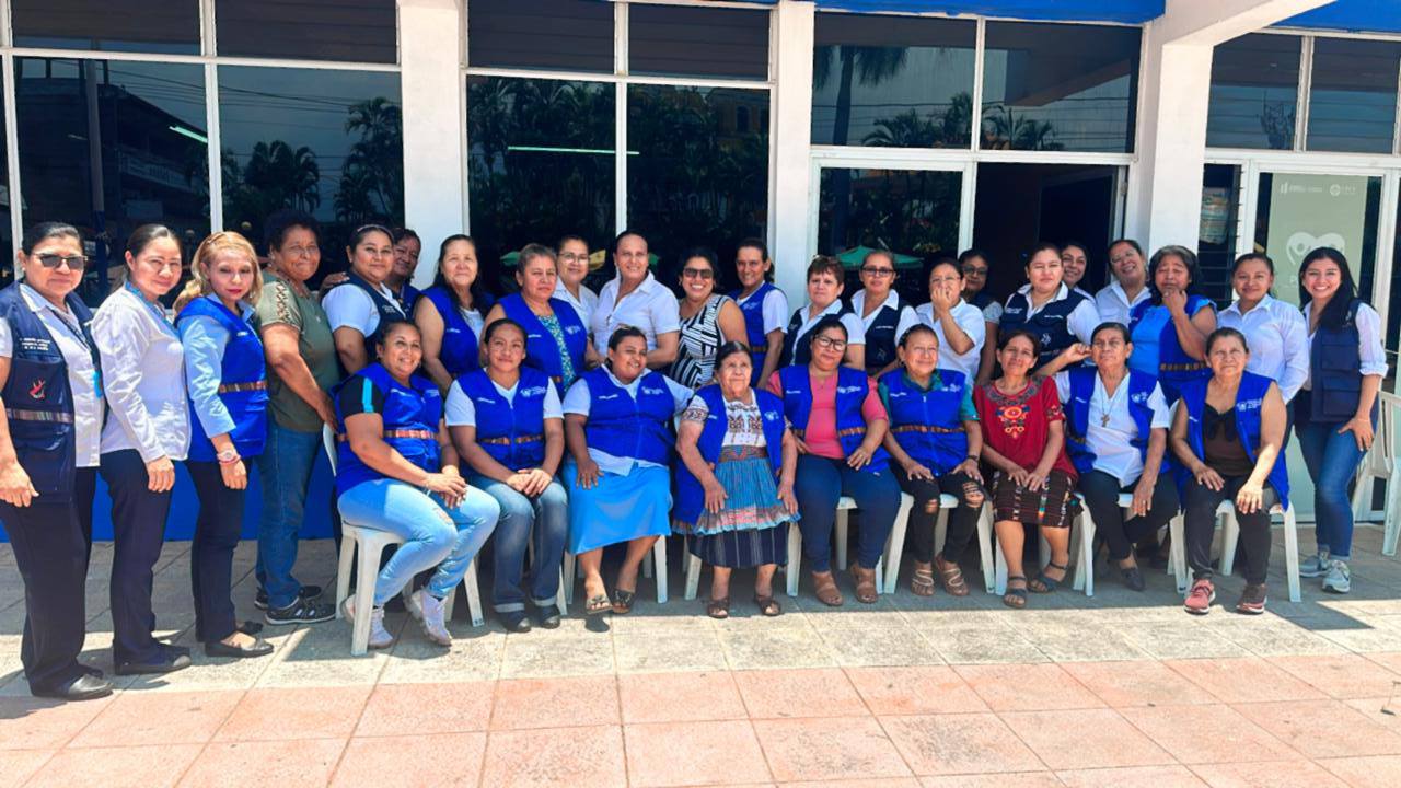 Escuintla: Socializan Decreto 4-2025 que beneficia a comadronas en el país