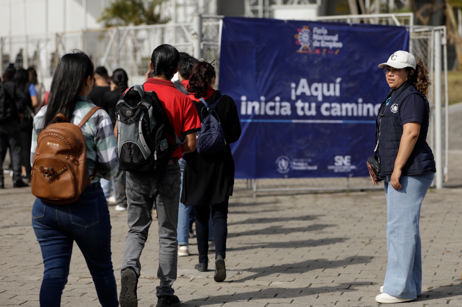 Feria Nacional del Empleo recibe a cientos de personas en Ciudad de Guatemala