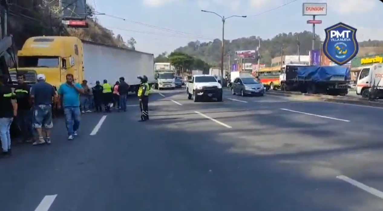 Dos incidentes viales en ruta al Pacífico. / Foto: PMT Villa Nueva.