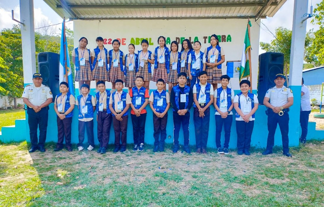 Niñas y niños asumen rol protagónico en la prevención de la violencia escolar en Santa Elena
