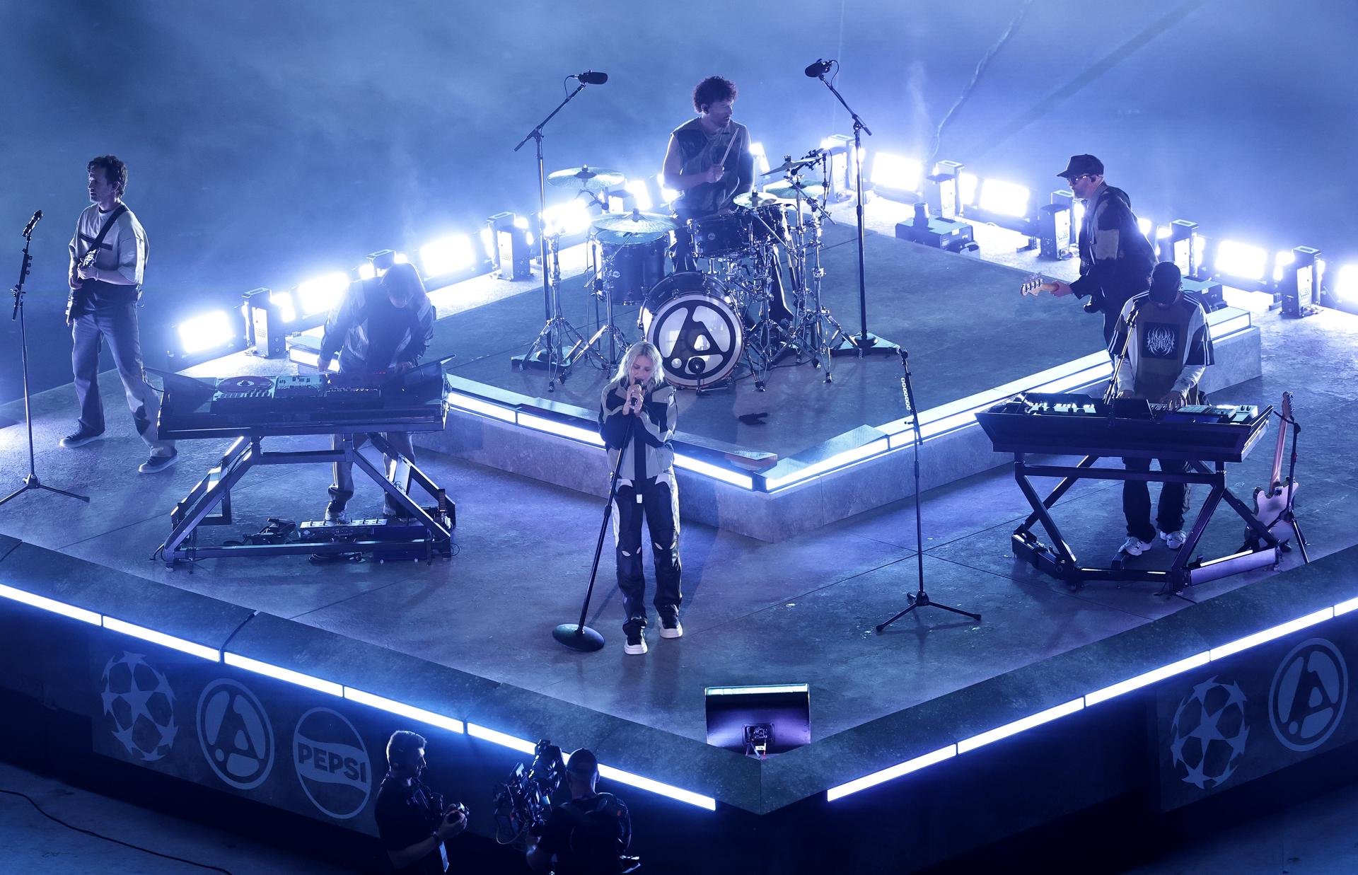 Final de Champions: Linkin Park enciende la Champions con rock y nostalgia