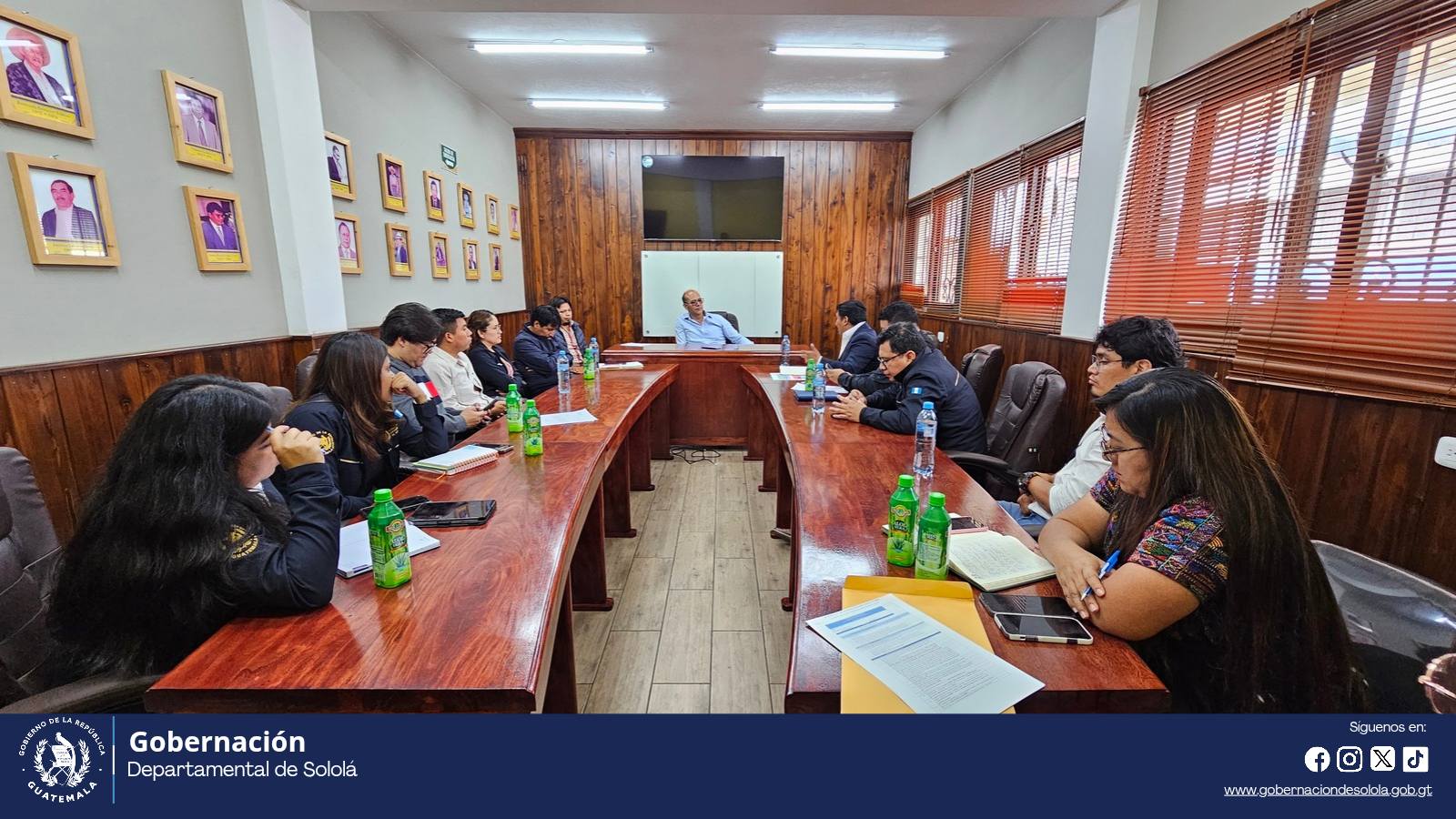 Autoridades supervisan avances de proyectos en San Andrés Semetabaj, Sololá