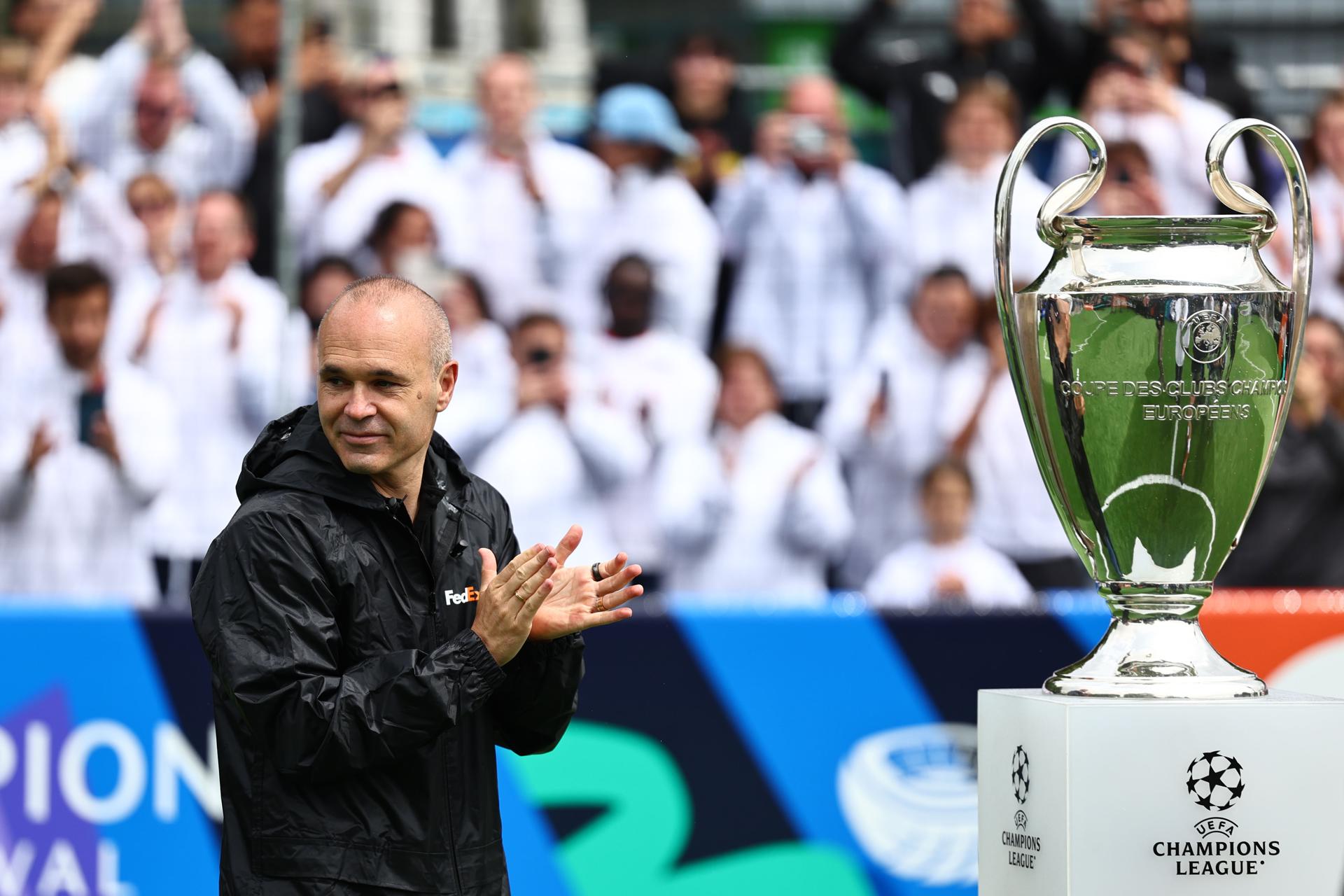 Final Champions League: De la mano de Iniesta, la Orejona llega a Múnich