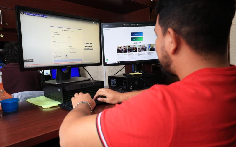 DGT invita a transportistas a actualizar sus datos en línea