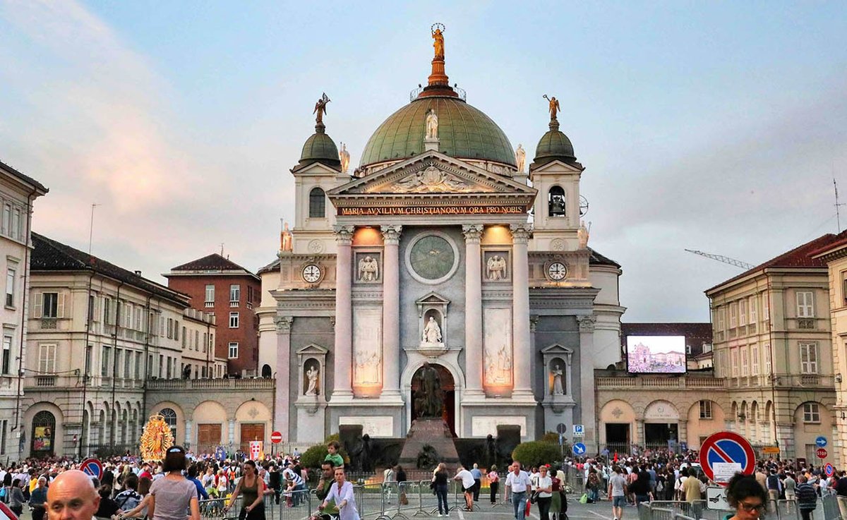 Basílica de María Auxiliadora en Turín, Italia, proyectada y construida por Don Bosco. / Foto: ISCR Don Bosco.