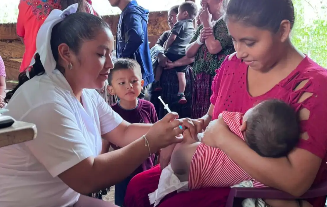 Realizan jornada de salud y nutrición en la comunidad Guaxpon, San Miguel Tucurú