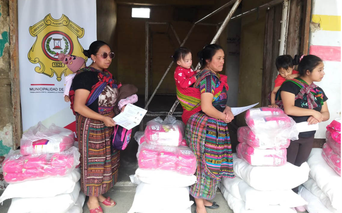 MAGA lleva alimentos y ejemplos de menús para luchar contra la desnutrición infantil en Totonicapán