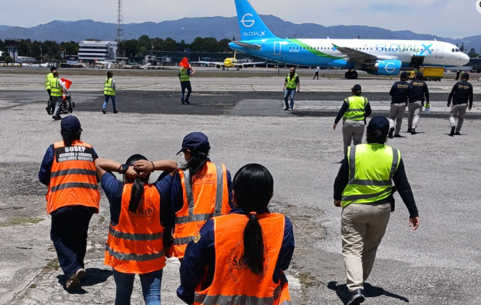 La SOSEP brinda atención integral a siete unidades familiares migrantes