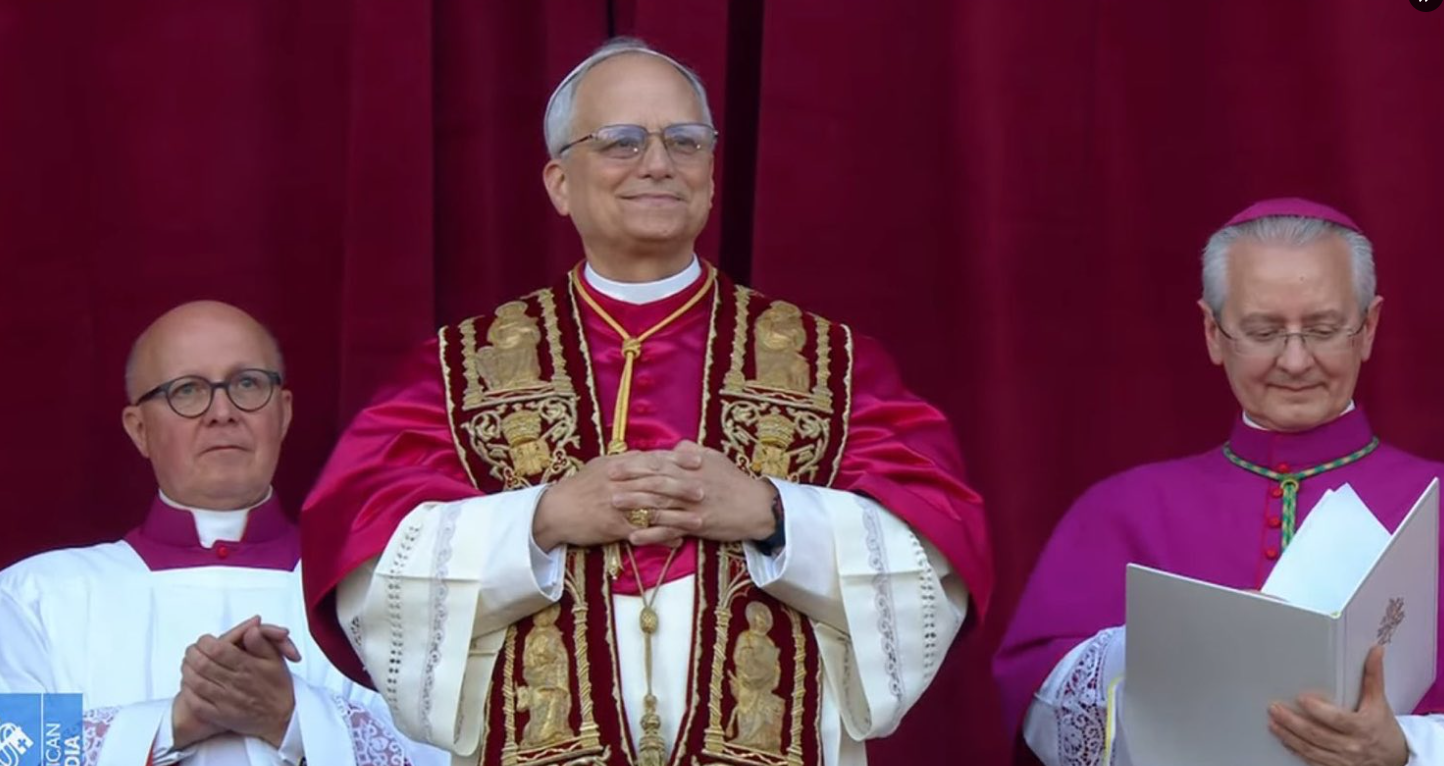 Presidente de Guatemala felicita y envía un saludo especial a su Santidad León XIV