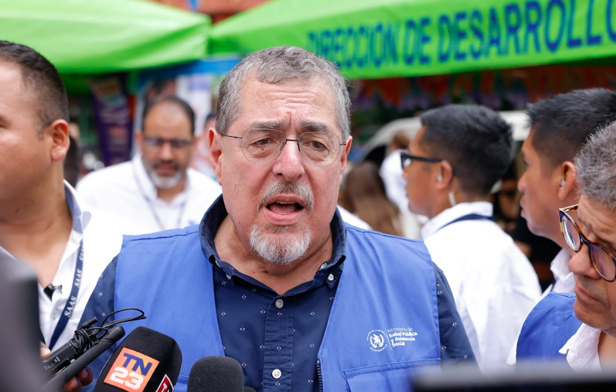 Presidente brinda declaraciones a la prensa