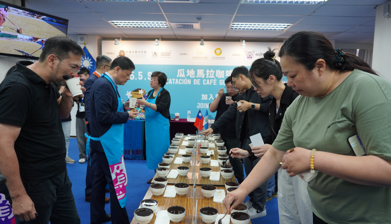 Exitosa Sesión de Catación de Cafés de Guatemala en la República de China ( Taiwán)